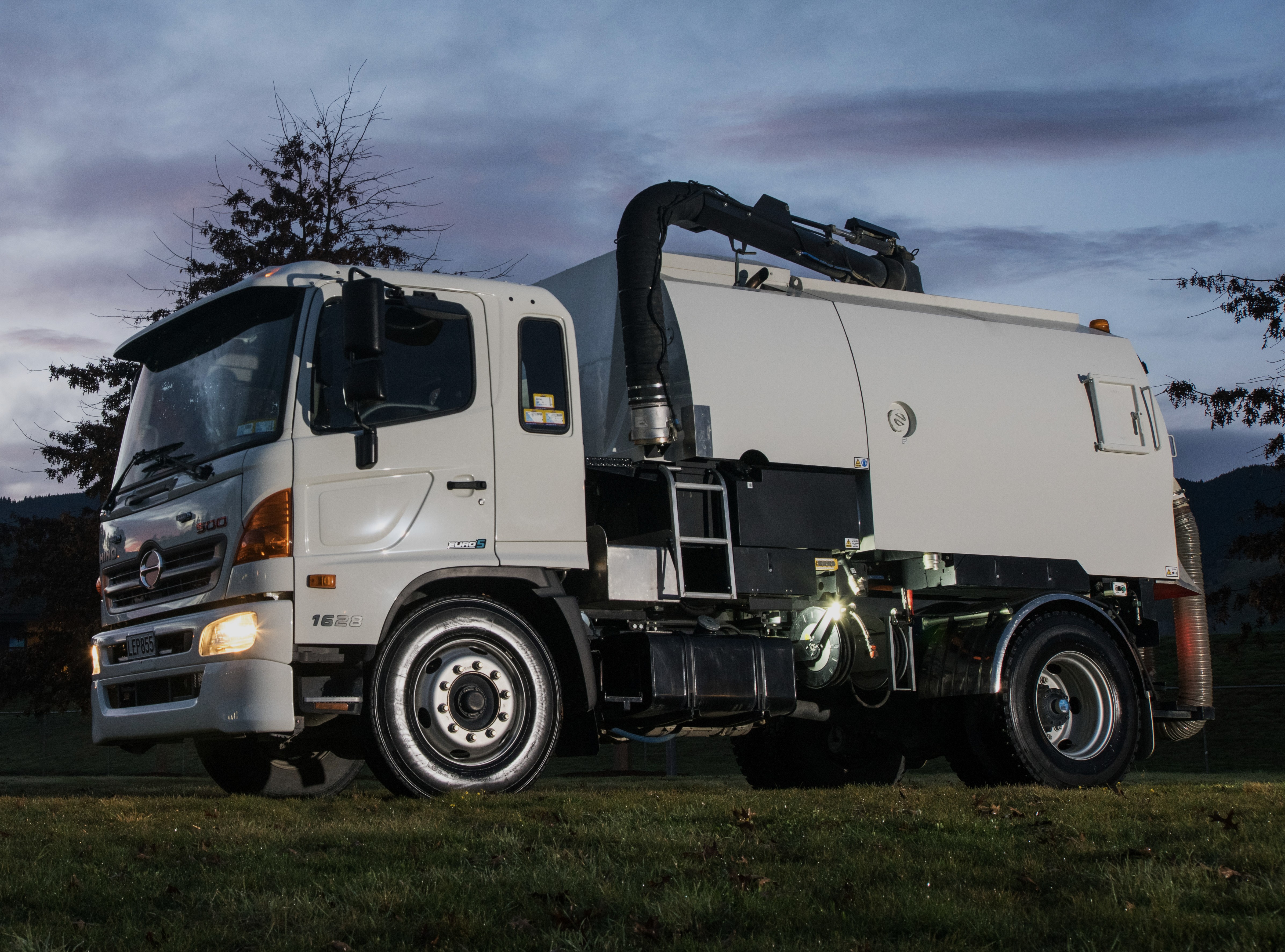 Hydrovac Excavation Machine
